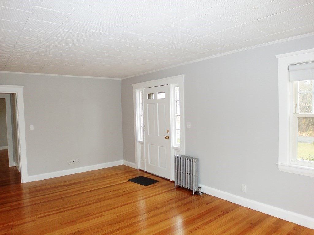 2 Alfred Road Ashland, MA 01721 - Photo 5 of 29 Gallery Image 5