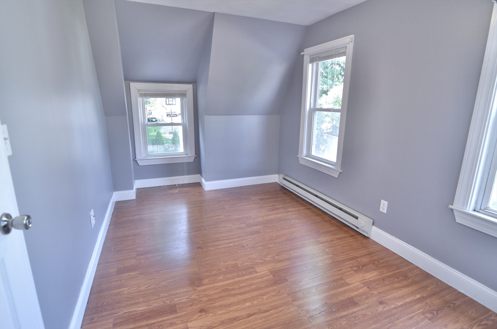 20 Poplar Terrace North Reading, MA 01864 - Photo 10 of 12