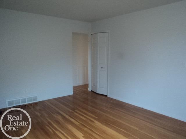 8401 18 18 Mile Road, Unit 124 Sterling Heights, MI 48313 - Photo 13 of 52