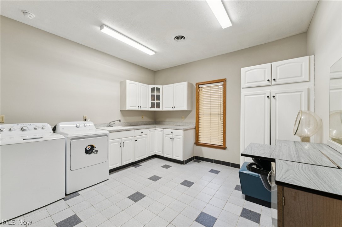 678 Wall Road Wadsworth, OH 44281 - Photo 15 of 50