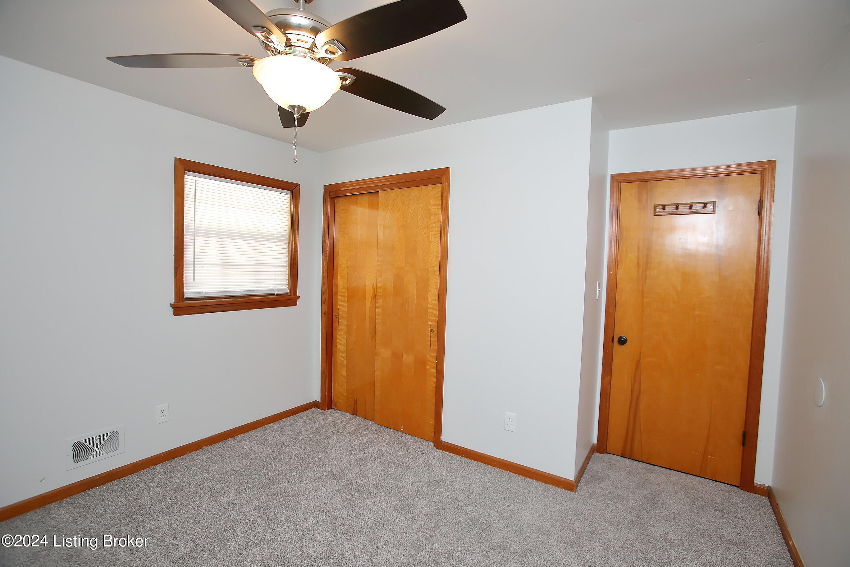 9613 Fairground Road Louisville, KY 40291 - Photo 25 of 53 Bedroom 2