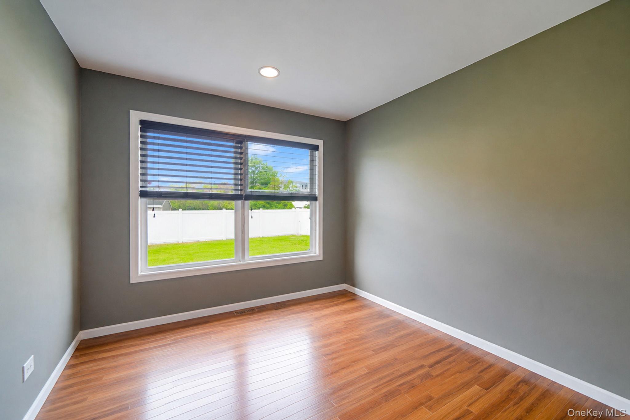 374 Rider Avenue Patchogue, NY 11772 - Photo 11 of 24