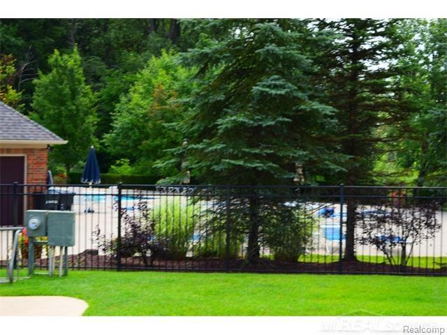 3614 Tremonte Circle Rochester, MI 48306 - Photo 4 of 10