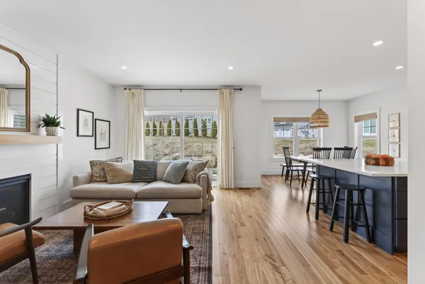 $899,000 | 1 Waxwing Lane, Unit 45, Falmouth, ME 04105