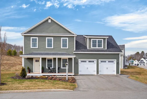 $899,000 | 1 Waxwing Lane, Unit 45, Falmouth, ME 04105