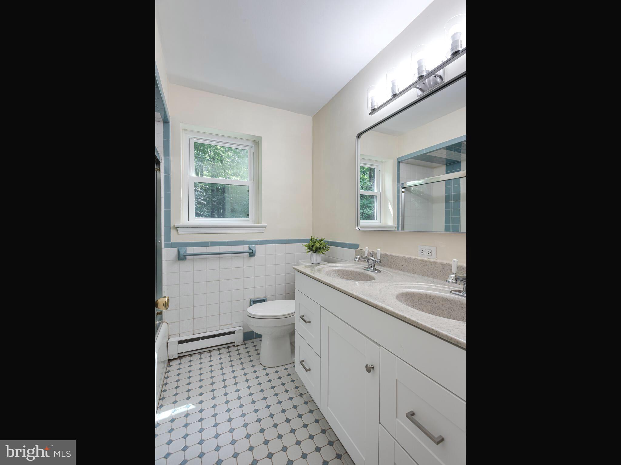 1502 Sheffield Lane Pottstown, PA 19465 - Photo 34 of 46 Full Hallway Bathroom