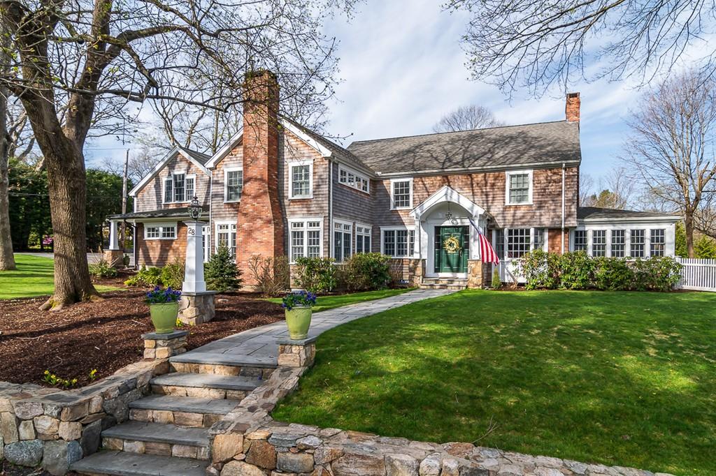 28 Sheridan Road Wellesley, MA 02481 - Photo 1 of 37