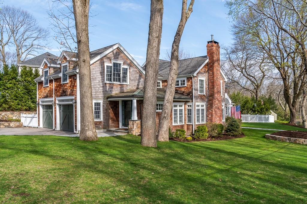 28 Sheridan Road Wellesley, MA 02481 - Photo 2 of 37