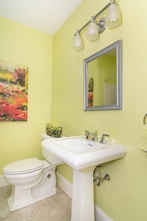 28 Sheridan Road Wellesley, MA 02481 - Photo 33 of 37