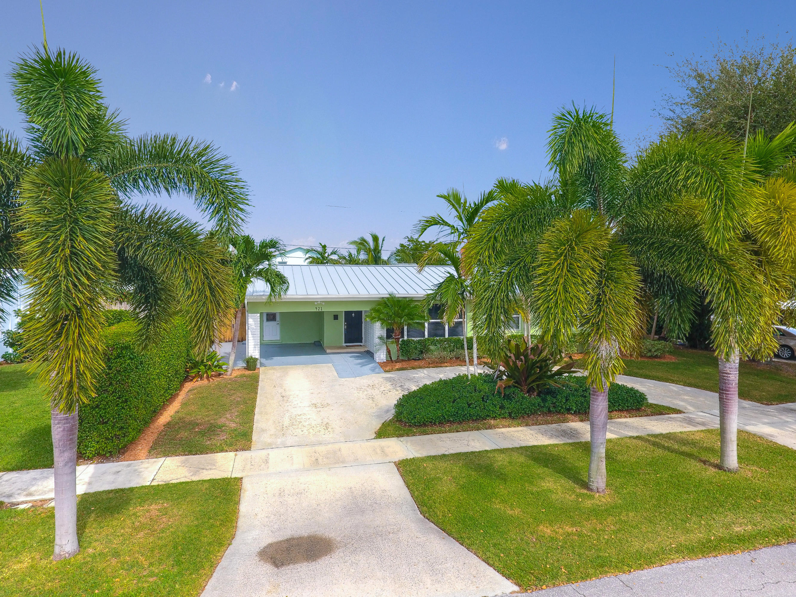 421 Gulf Road North Palm Beach, FL 33408 - Photo 19 of 22 421 Gulf Rd North Palm Beach-print-023-6