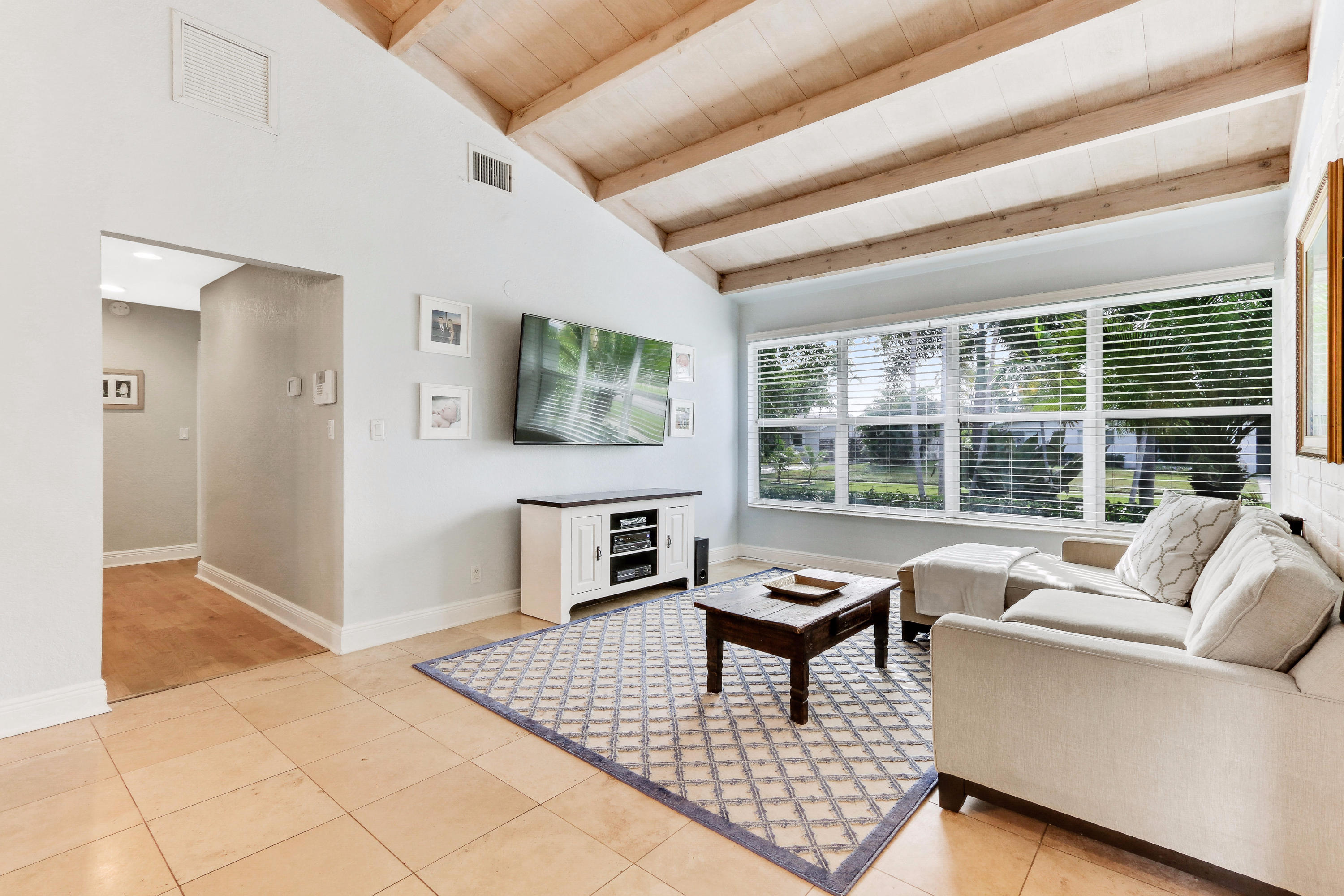 421 Gulf Road North Palm Beach, FL 33408 - Photo 2 of 22 421 Gulf Rd North Palm Beach-print-012-1