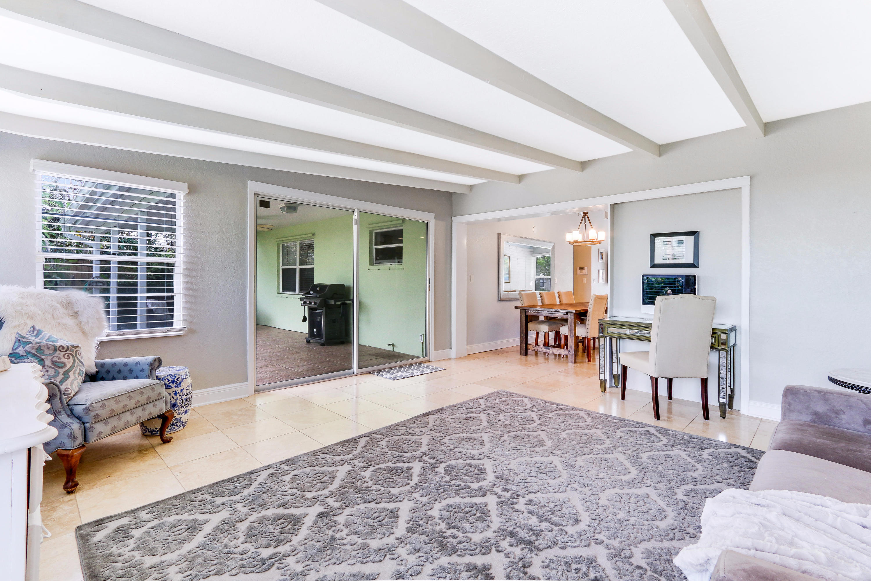 421 Gulf Road North Palm Beach, FL 33408 - Photo 5 of 22 421 Gulf Rd North Palm Beach-print-007-1
