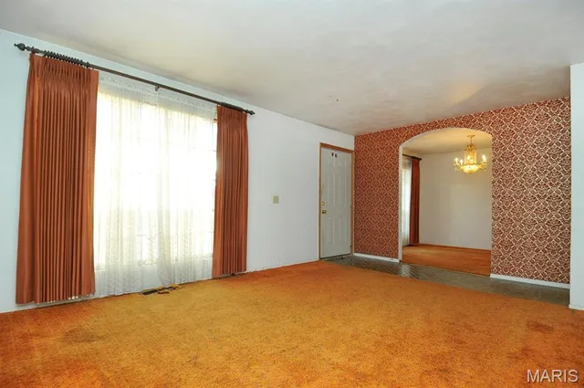 $279,900 | 4753 Titan Court, St. Louis, MO 63128