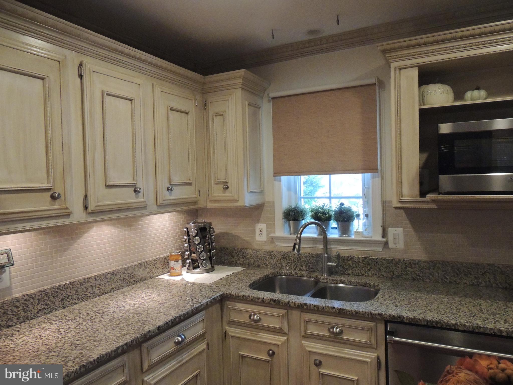 9001 Streamview Lane Vienna, VA 22182 - Photo 11 of 40