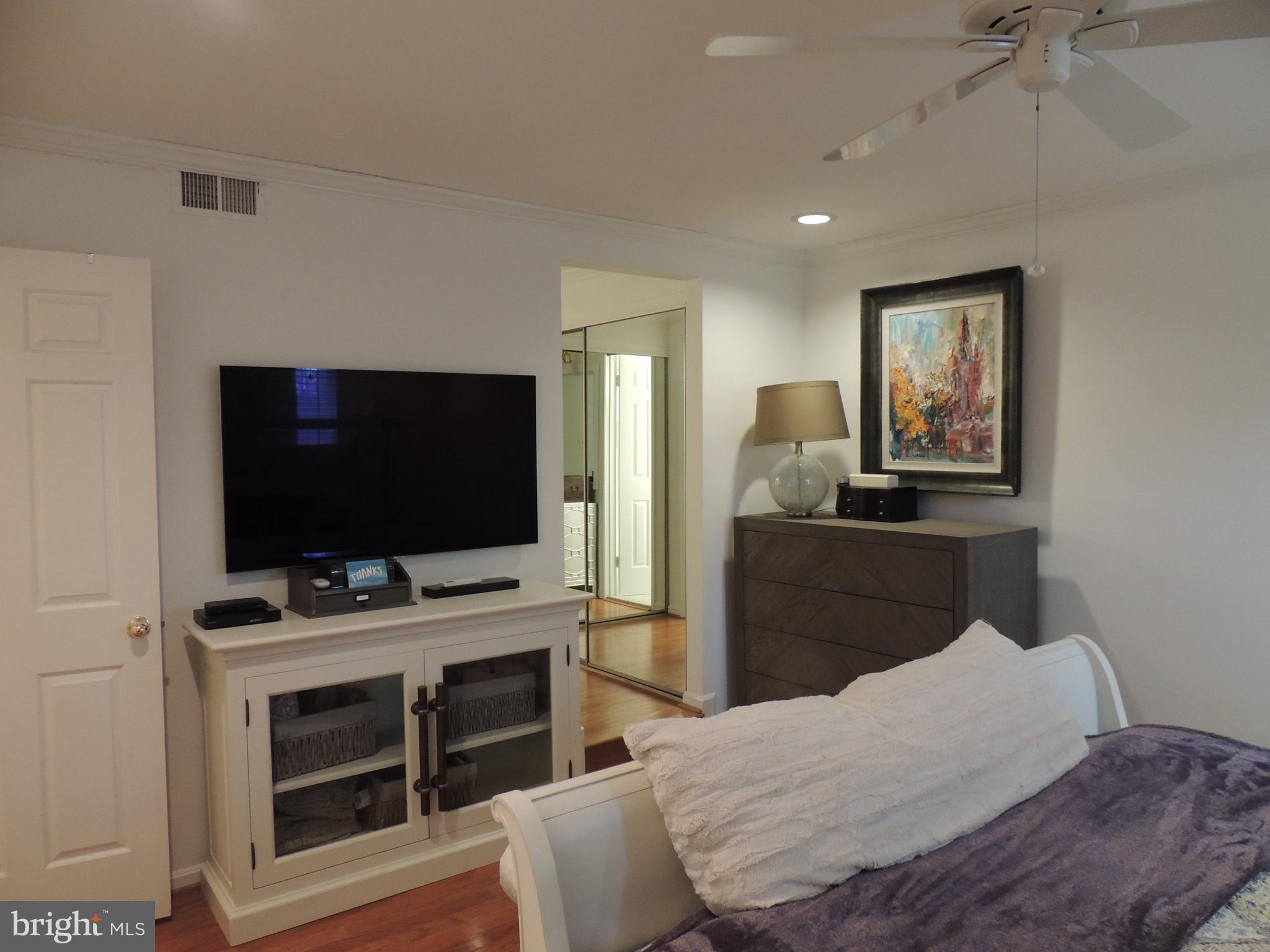 9001 Streamview Lane Vienna, VA 22182 - Photo 19 of 40