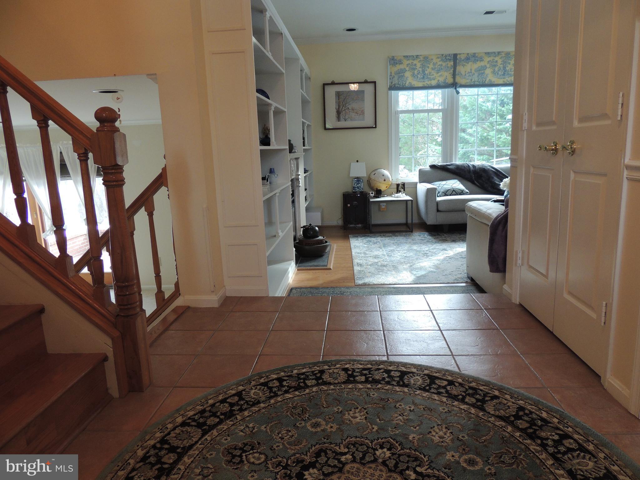 9001 Streamview Lane Vienna, VA 22182 - Photo 3 of 40