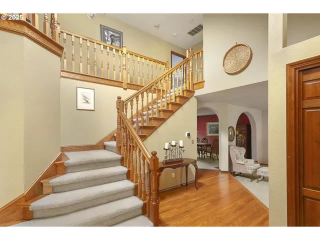 a view of entryway with a front door