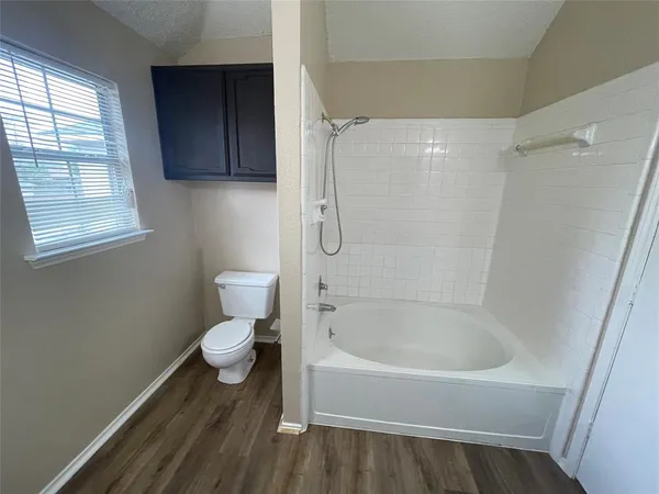 $1,995 | 1429 Juniper Lane, Mesquite, TX 75149