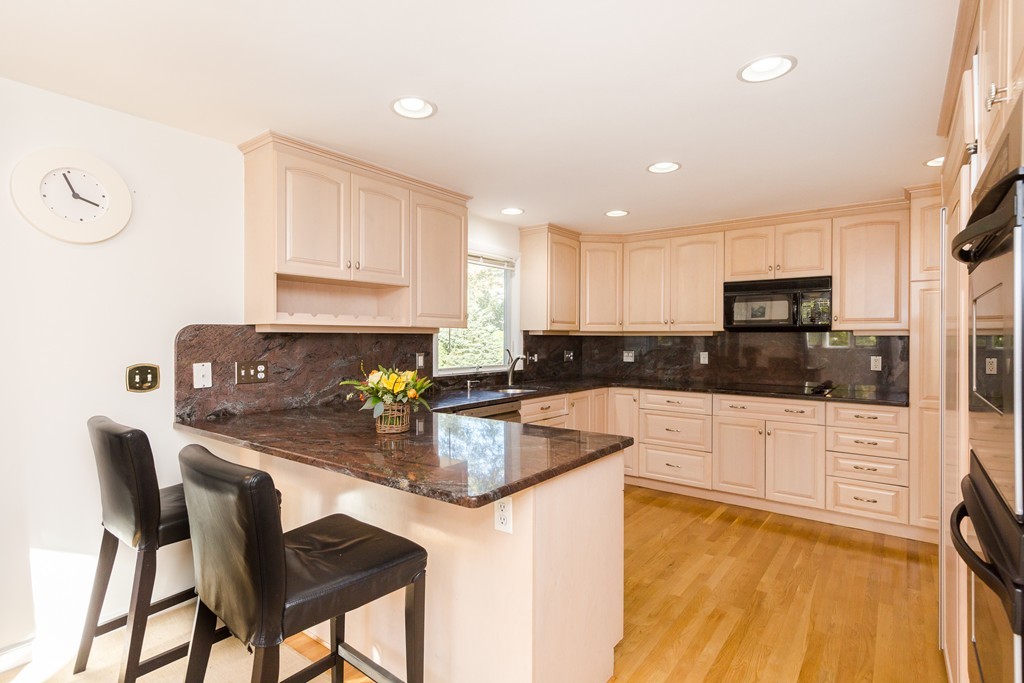 48 Browning Road Arlington, MA 02476 - Photo 5 of 28