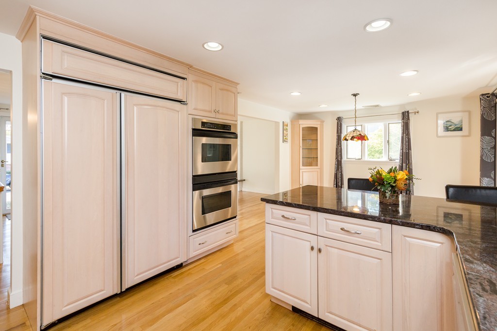 48 Browning Road Arlington, MA 02476 - Photo 7 of 28