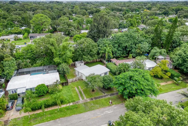 $270,000 | 1646 31st Avenue, Vero Beach, FL 32960