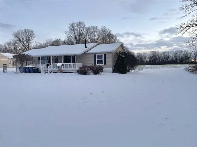 $275,000 | 30 Elmhurst Circle, Aurelius, NY 13021