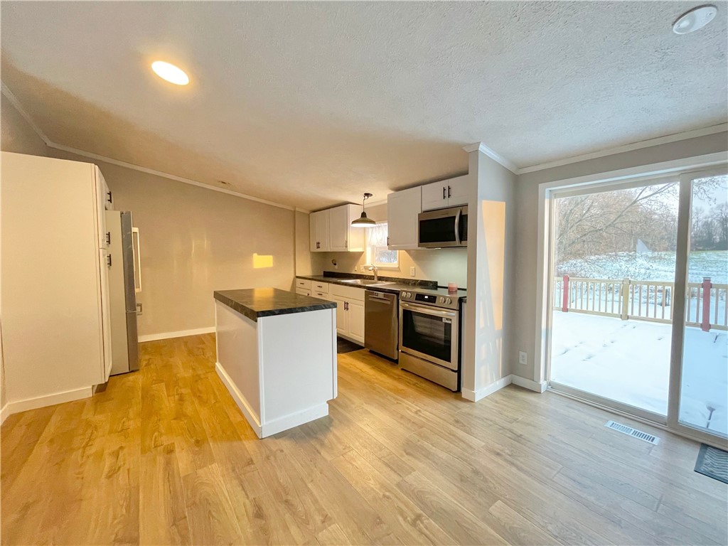 30 Elmhurst Circle Aurelius, NY 13021 - Photo 15 of 32