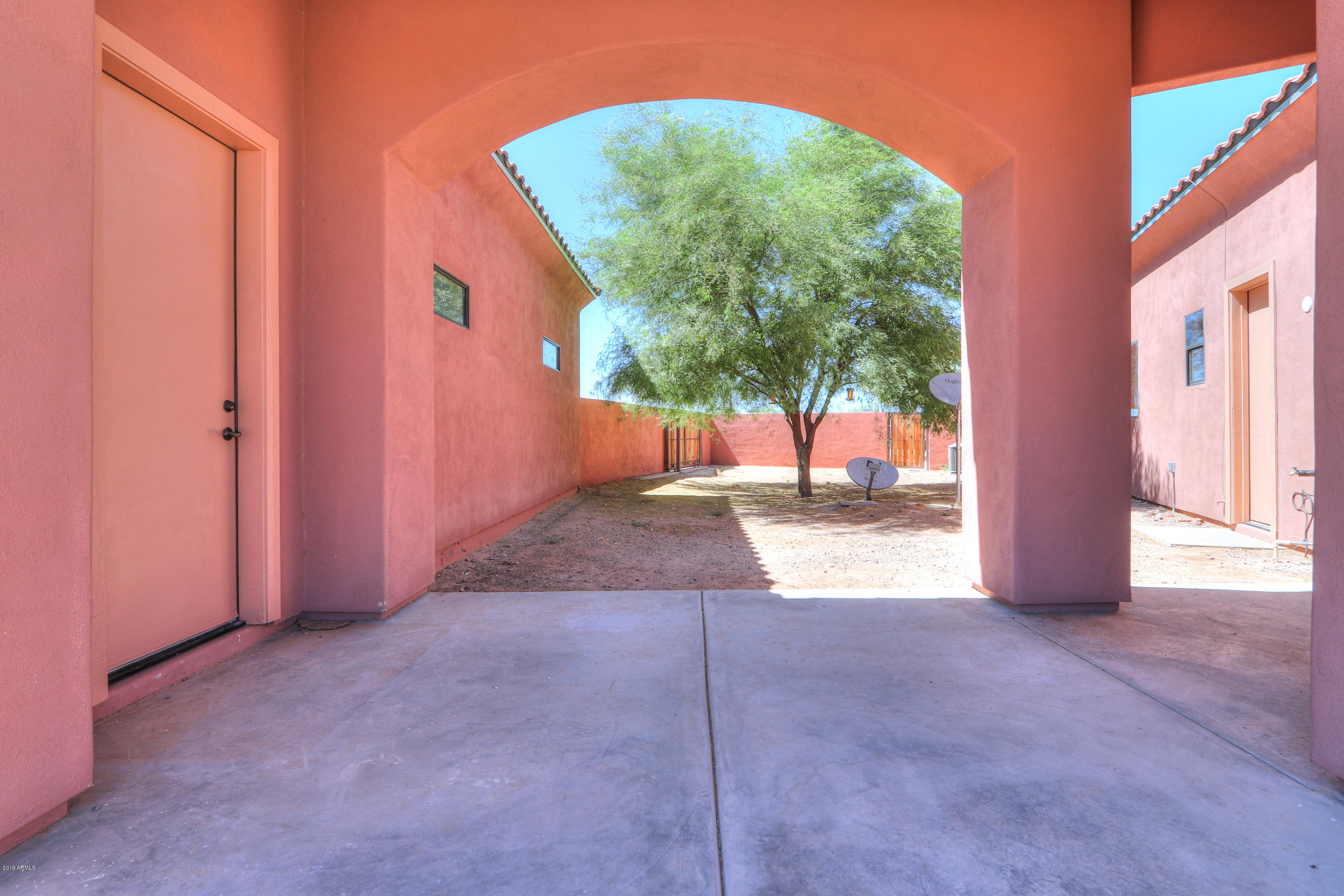 52854 West Barrel Road Maricopa, AZ 85139 - Photo 12 of 97 16