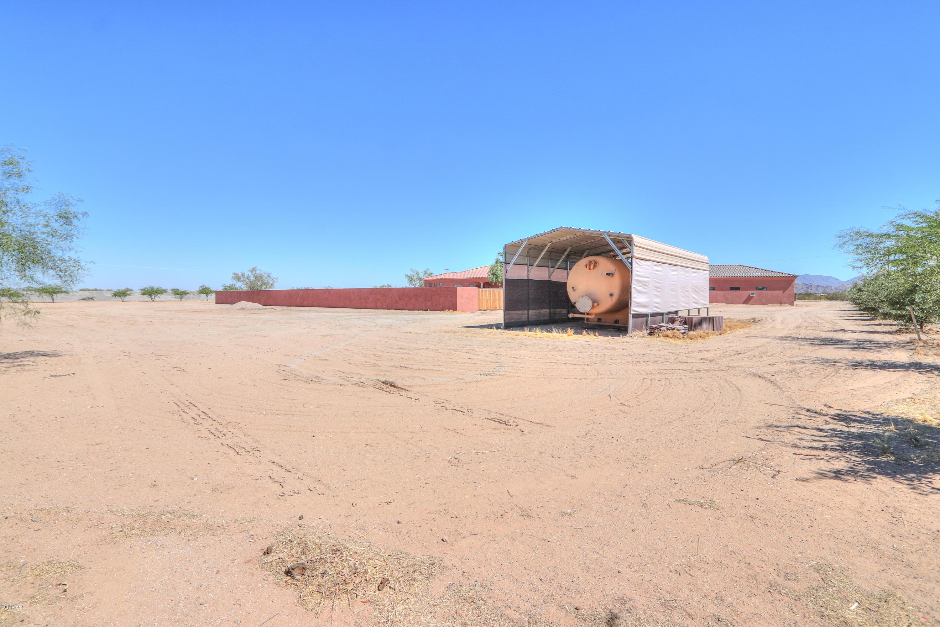 52854 West Barrel Road Maricopa, AZ 85139 - Photo 6 of 97 07