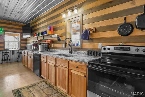$349,900 | 35 Cozart Cove, Greenville, MO 63944