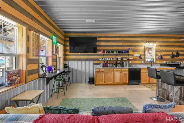 $349,900 | 35 Cozart Cove, Greenville, MO 63944