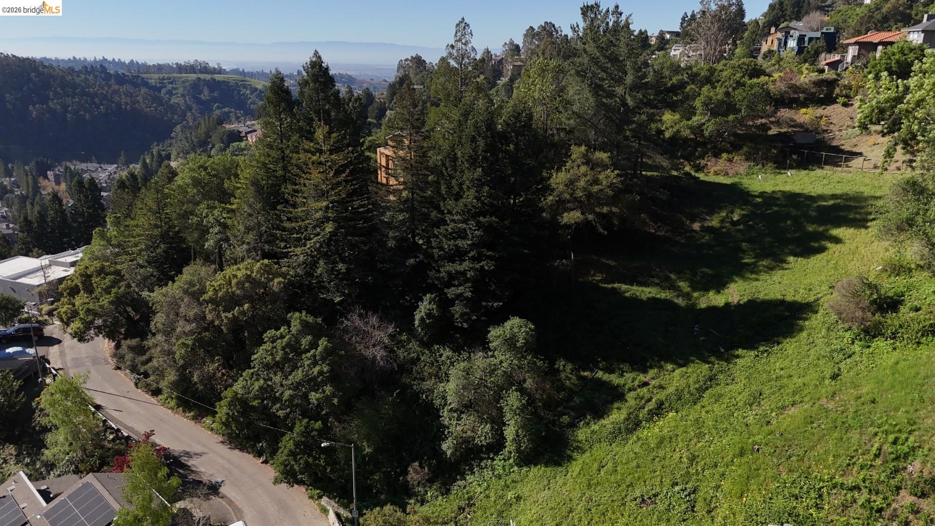 7135 Buckingham Boulevard Berkeley, CA 94705 - Photo 4 of 7 a view of a garden
