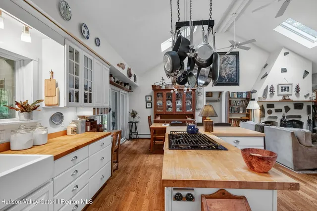 $825,000 | 345 Glenford Wittenberg Road, Glenford, NY 12433