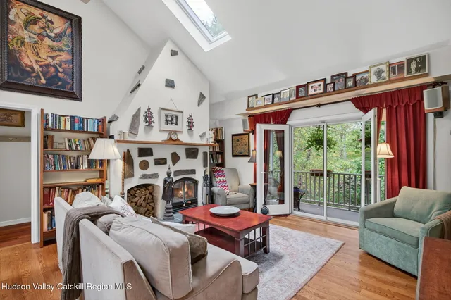 $825,000 | 345 Glenford Wittenberg Road, Glenford, NY 12433