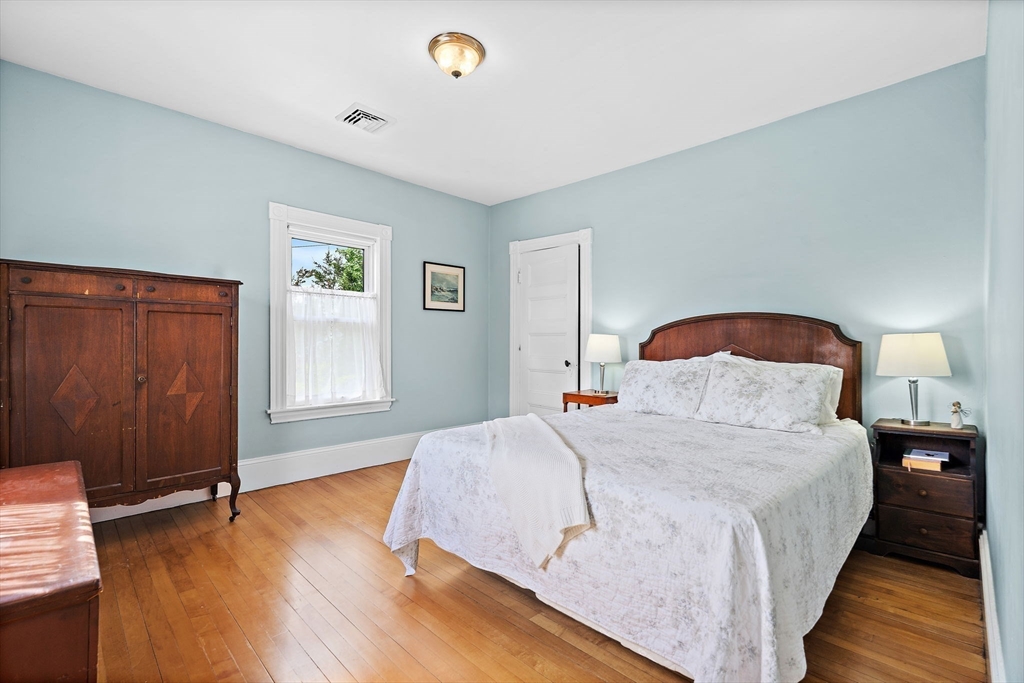 18 O'Neil Street Hudson, MA 01749 - Photo 22 of 40