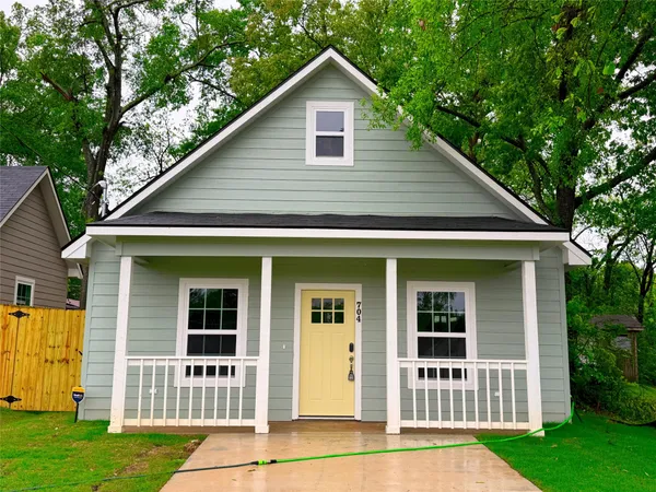 $179,000 | 704 Walnut Street, Longview, TX 75601