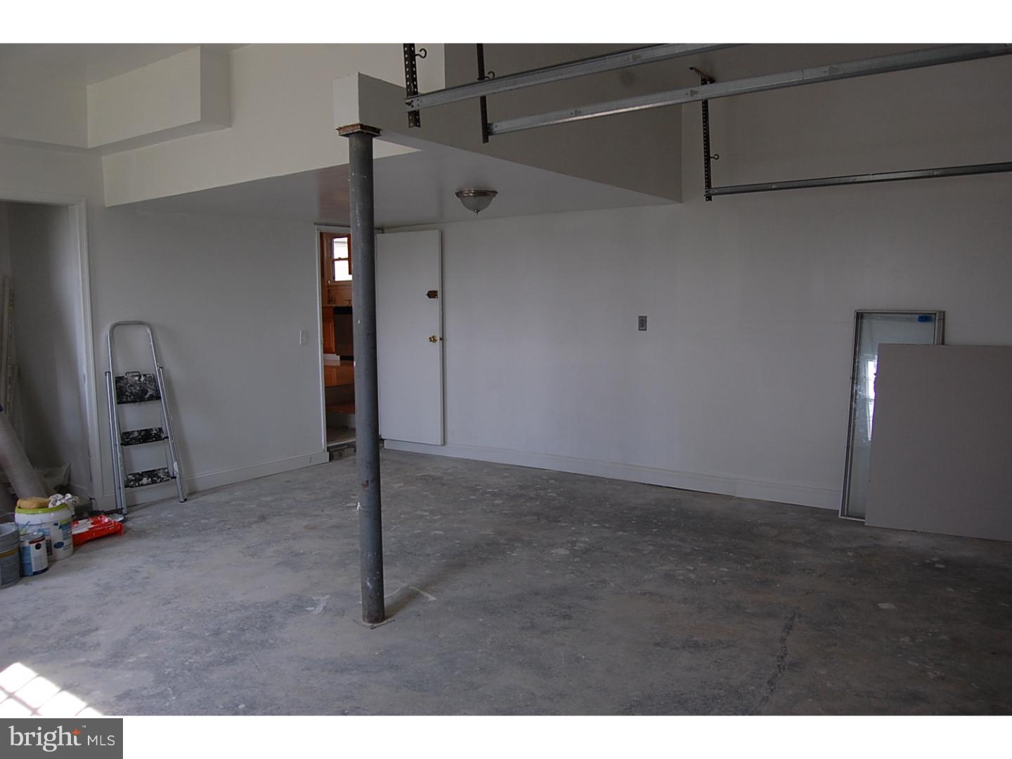 521 Valmore Road Fairless Hills, PA 19030 - Photo 23 of 25 Garage