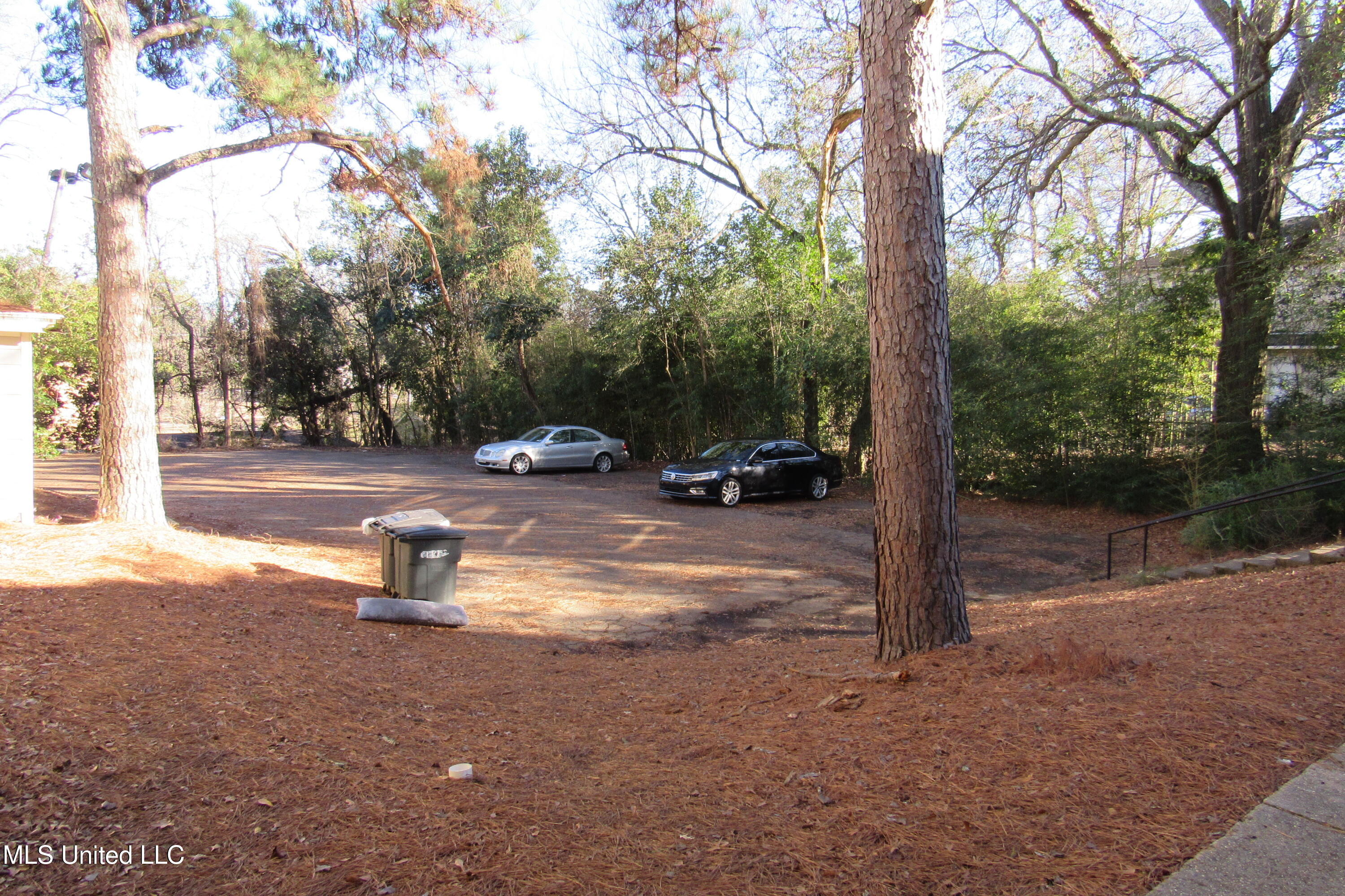 1043 Carlisle Street, Unit B5 Jackson, MS 39202 - Photo 12 of 13 8B0A790F-EE25-4557-9415-A1B48E781625