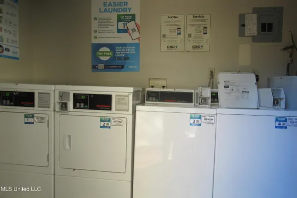 $905 | 1043 Carlisle Street, Unit B5, Jackson, MS 39202