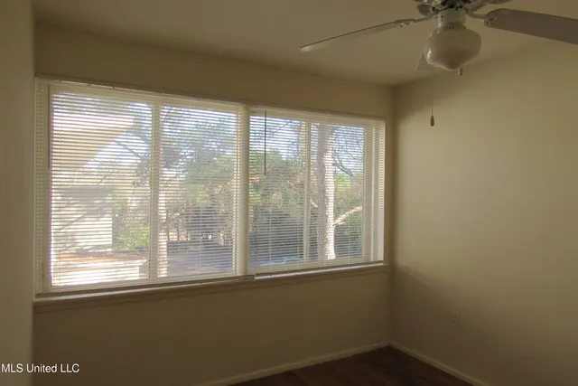 $905 | 1043 Carlisle Street, Unit B5, Jackson, MS 39202