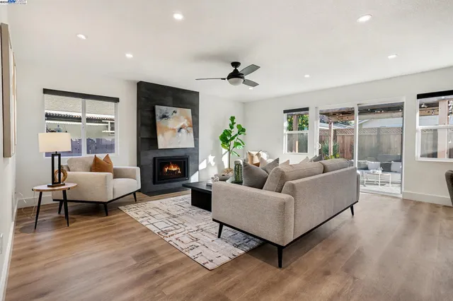 $1,100,000 | 1421 3rd Street, Livermore, CA 94550