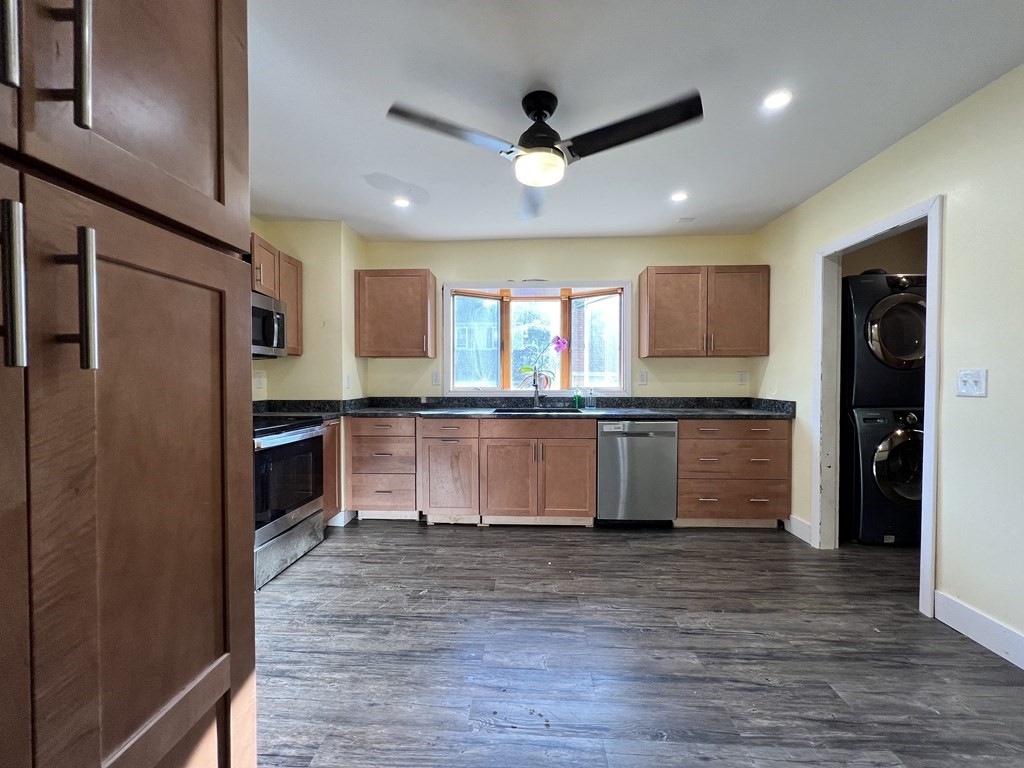 16 Valentine Street Springfield, MA 01108 - Photo 10 of 21 Gallery Image 10