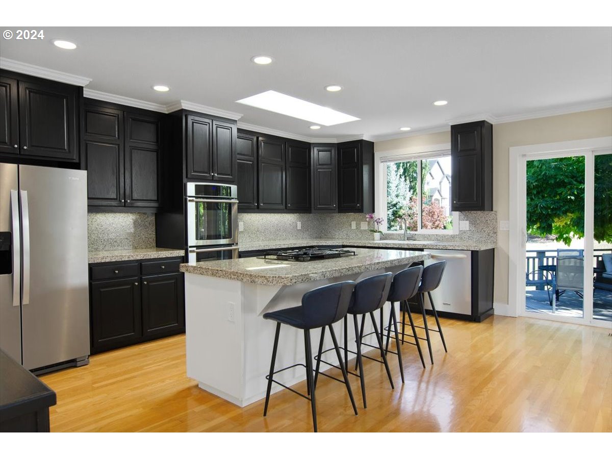 11055 Northwest Ridge Road Portland, OR 97229 - Photo 6 of 48 Kitchen
