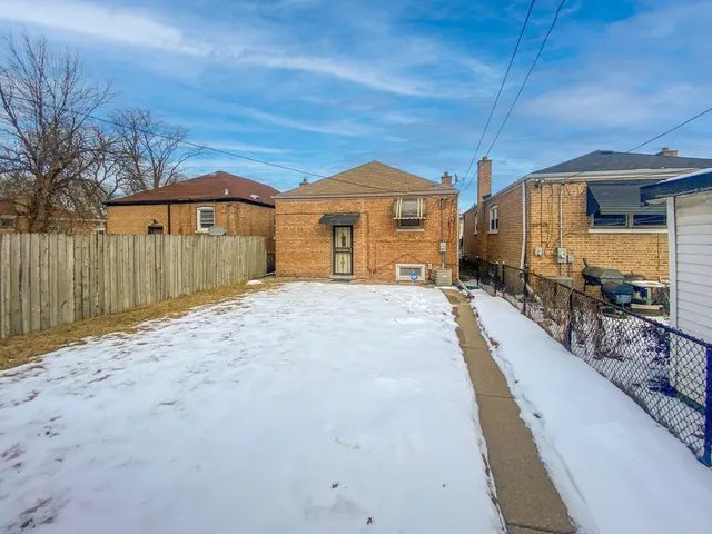 $185,000 | 12632 South Emerald Avenue, Chicago, IL 60628