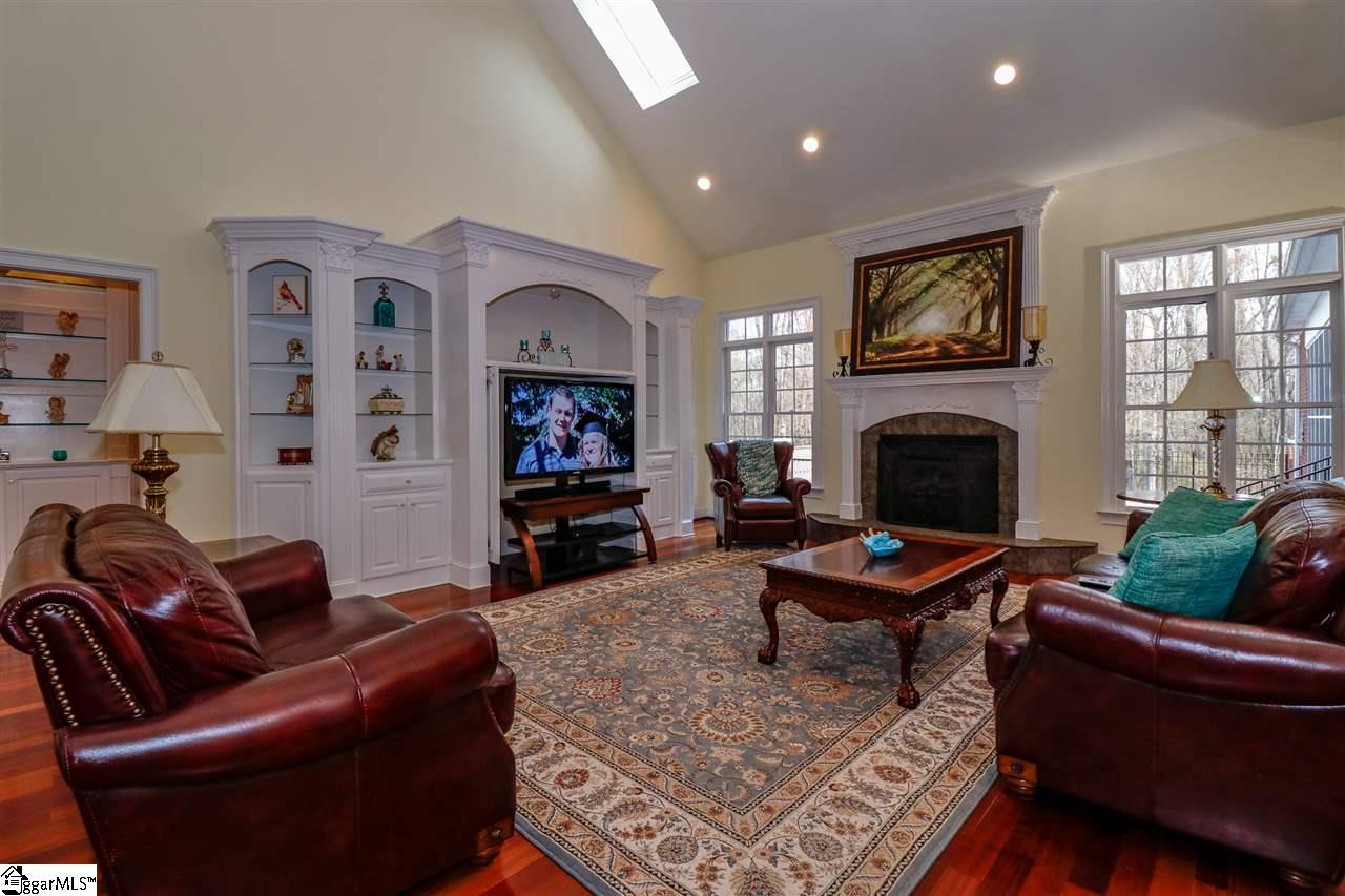 390 Winesap Road Duncan, SC 29334 - Photo 2 of 32 Gallery Image 2