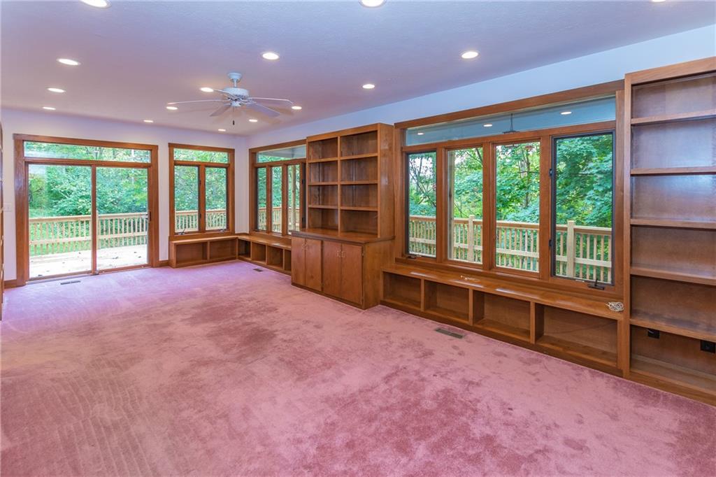 8450 Wilson Road Indianapolis, IN 46278 - Photo 11 of 32 Gallery Image 11