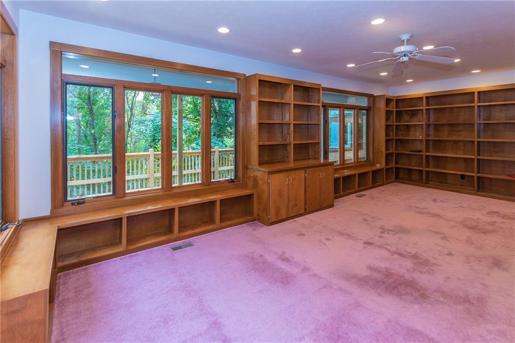 8450 Wilson Road Indianapolis, IN 46278 - Photo 12 of 32 Gallery Image 12