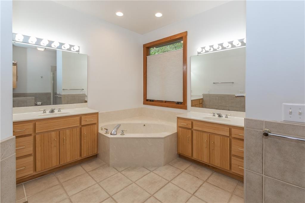 8450 Wilson Road Indianapolis, IN 46278 - Photo 15 of 32 Gallery Image 15