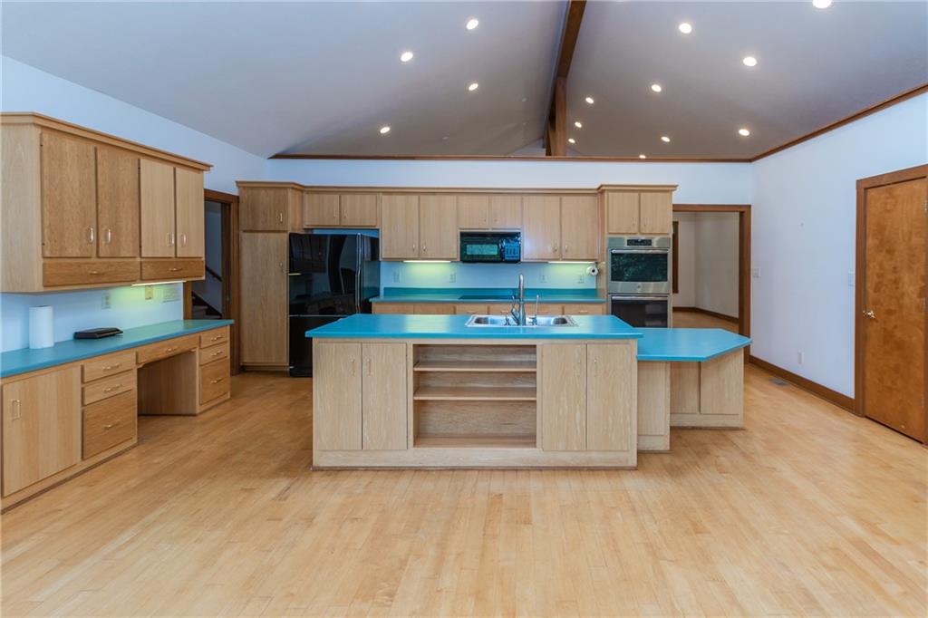8450 Wilson Road Indianapolis, IN 46278 - Photo 9 of 32 Gallery Image 9