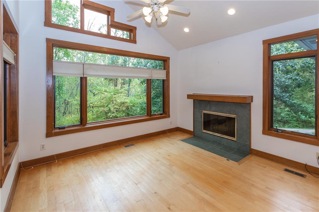 8450 Wilson Road Indianapolis, IN 46278 - Photo 10 of 32 Gallery Image 10